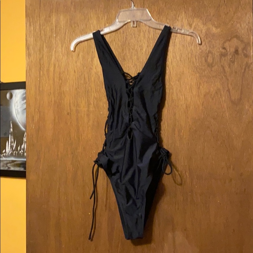 Cross strap open back bathing suit